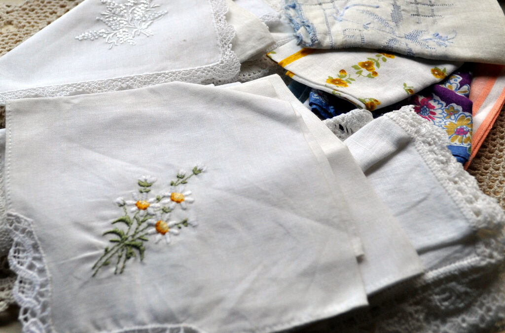 Tuesday Tute ~ Vintage Handkerchief Ideas